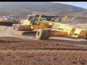 ARRIENDO MAQUINARIA,MOVIMIENTO DE TIERRA,VENTA DE ÁRIDOS - Photo 1