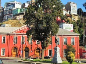 Edificio de la Aduana de Valparaíso - Photo 6